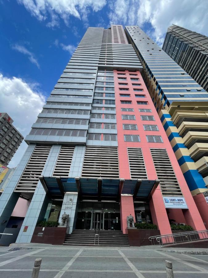 Pearl Of The Orient Tower, In Front Of Us Embassy Apartment มะนิลา ภายนอก รูปภาพ